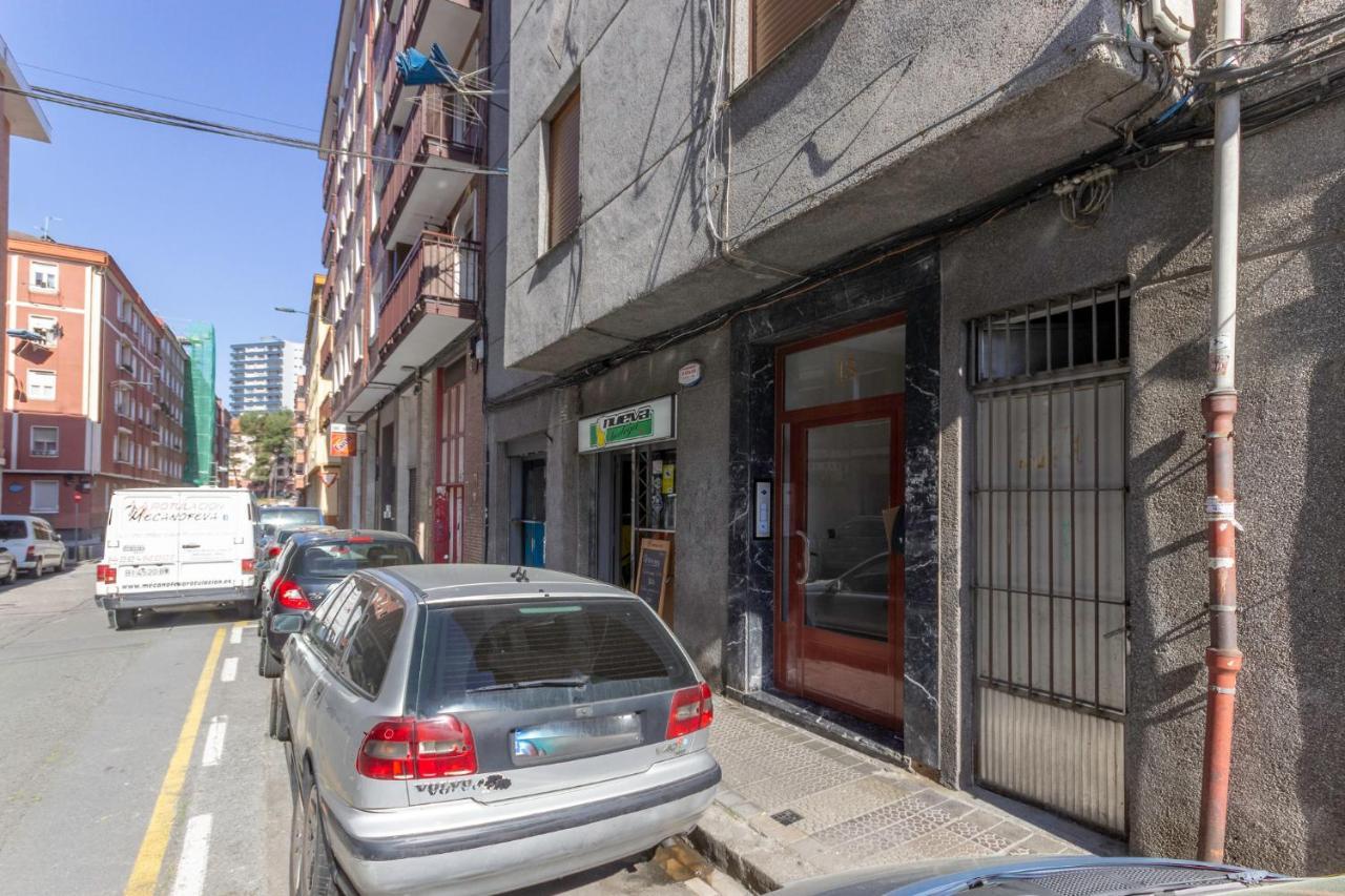 2 Paradas Al Cascoviejo, 1 Min Al Metro - Basarrate Bilbao Kültér fotó
